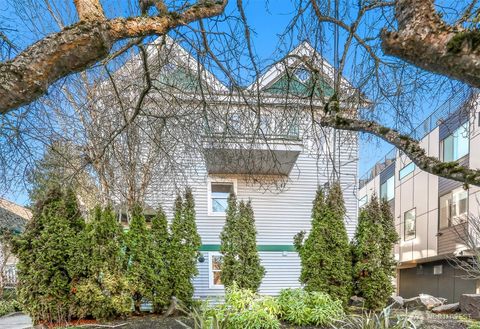 Photo of 407 N 49th Street #A, Seattle, WA 98103 (MLS # 2470822)