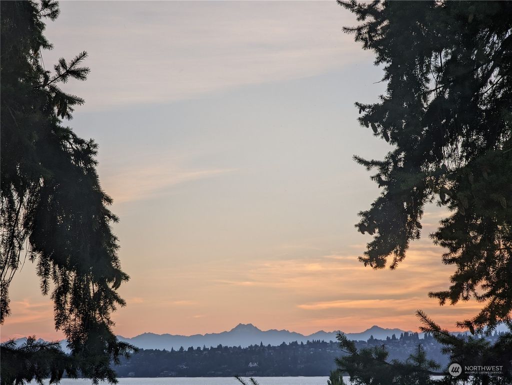 Photo of 350 4th Avenue S #2, Kirkland, WA 98033 (MLS # 2018129)