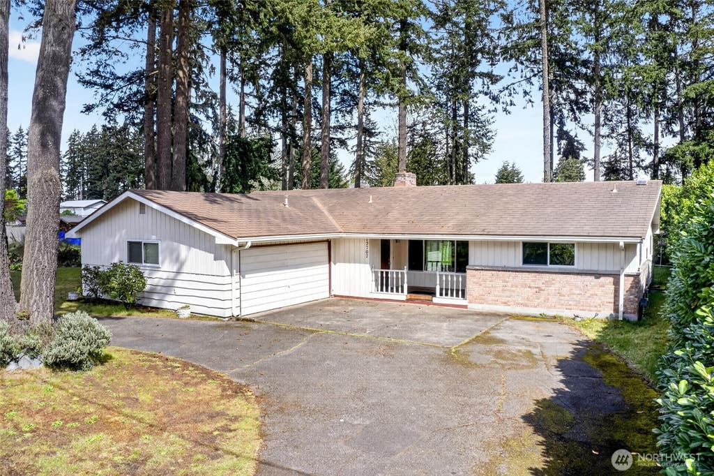 Photo of 12707 78th Avenue E, Puyallup, WA 98373 (MLS # 2566627)