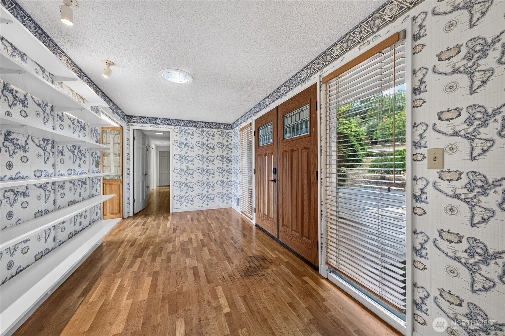 9309 Peacock Hill Avenue