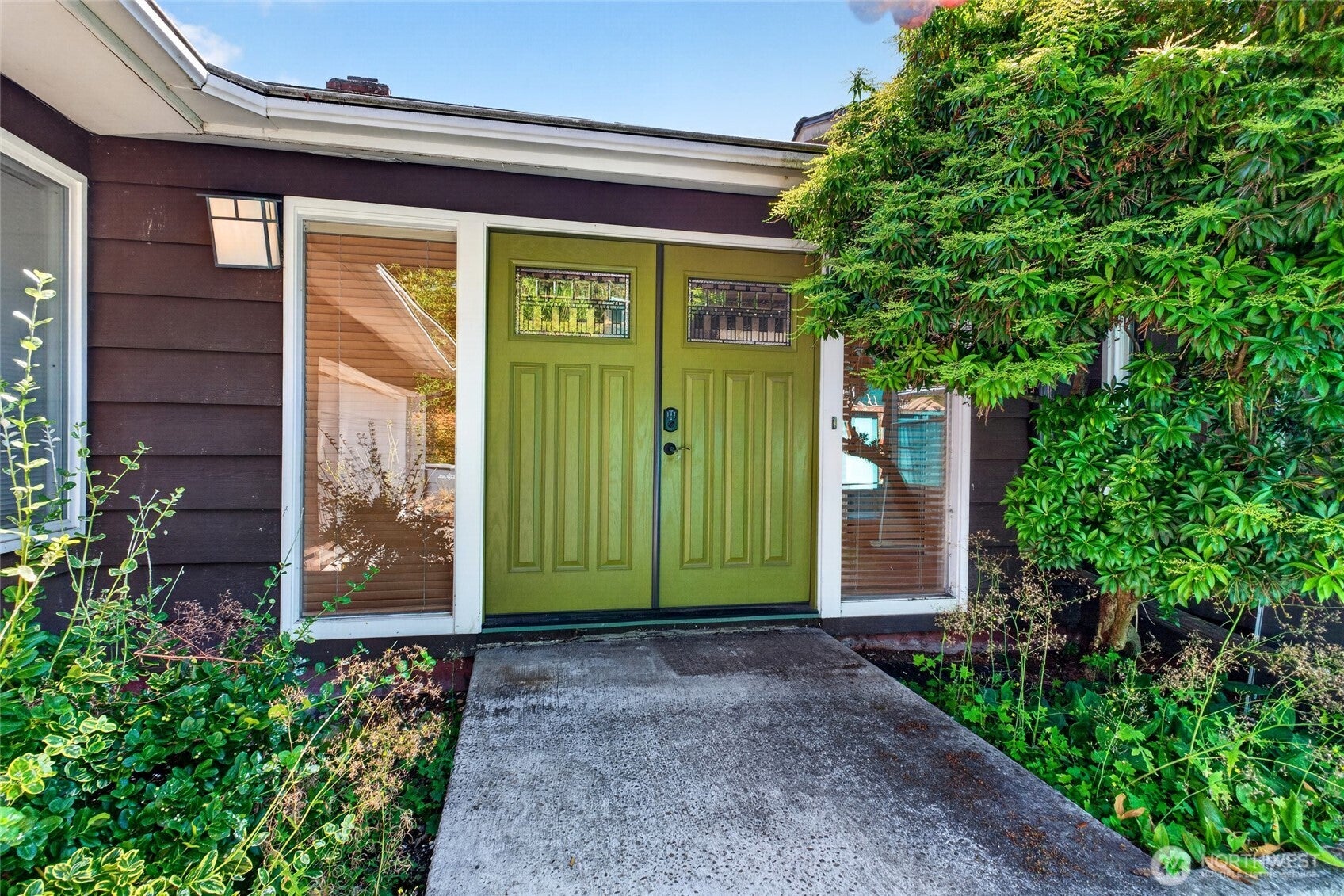 9309 Peacock Hill Avenue