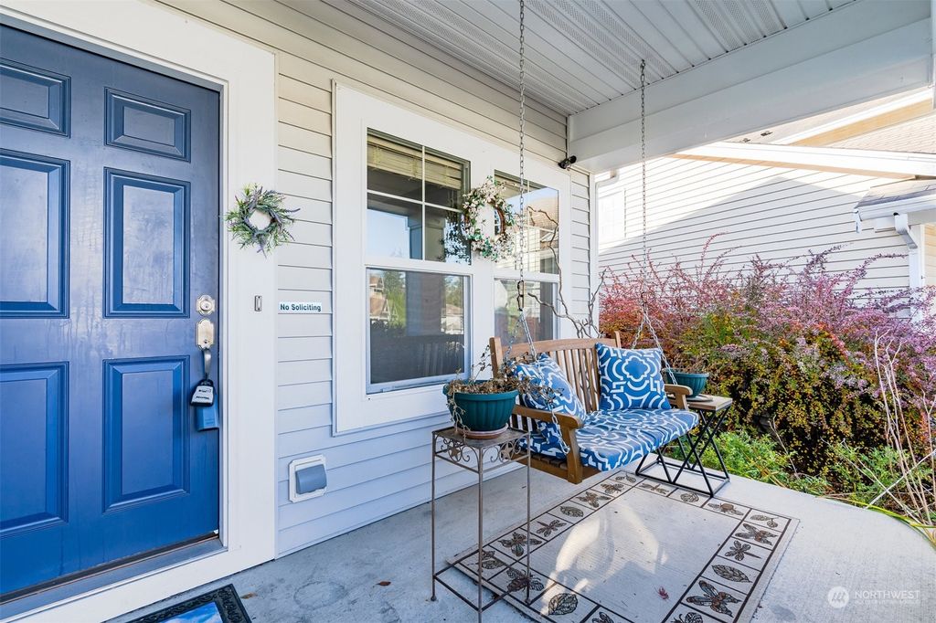 Photo of 13616 68th Drive SE, Snohomish, WA 98296 (MLS # 2049396)