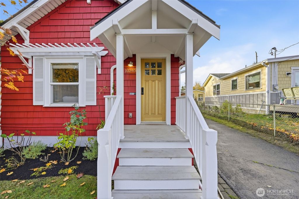 Photo of 10245 36th Avenue SW, Seattle, WA 98146 (MLS # 2454420)