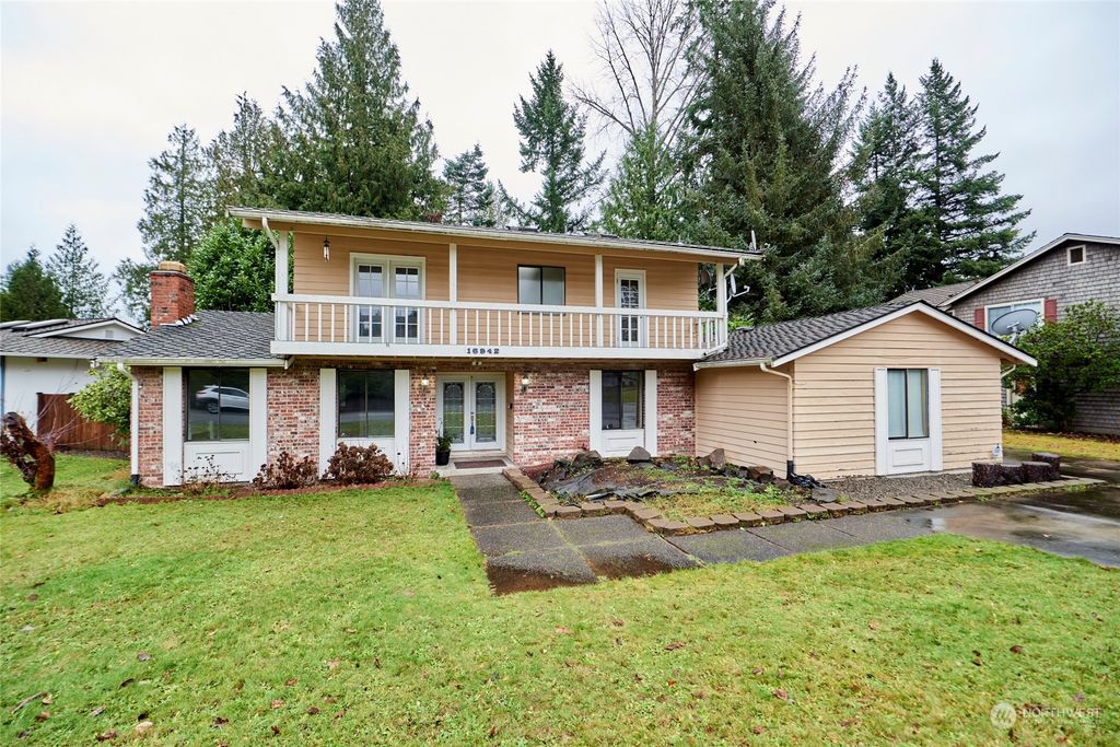 Photo of 16942 150th Avenue SE, Renton, WA 98058 (MLS # 2190457)