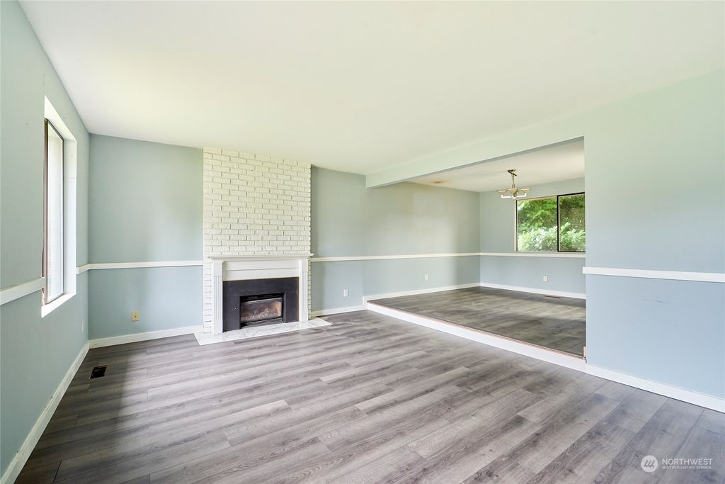 Photo of 16942 150th Avenue SE, Renton, WA 98058 (MLS # 2190457)