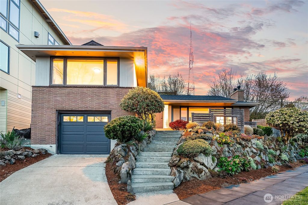 Photo of 1133 Bigelow Avenue N, Seattle, WA 98109 (MLS # 2361481)