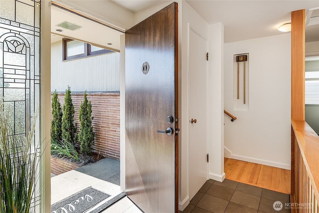 Photo of 1133 Bigelow Avenue N, Seattle, WA 98109 (MLS # 2361481)