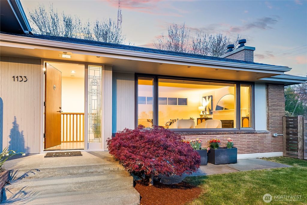 Photo of 1133 Bigelow Avenue N, Seattle, WA 98109 (MLS # 2361481)