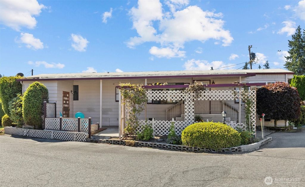 Photo of 18501 52nd Avenue W #37, Lynnwood, WA 98037 (MLS # 2434250)