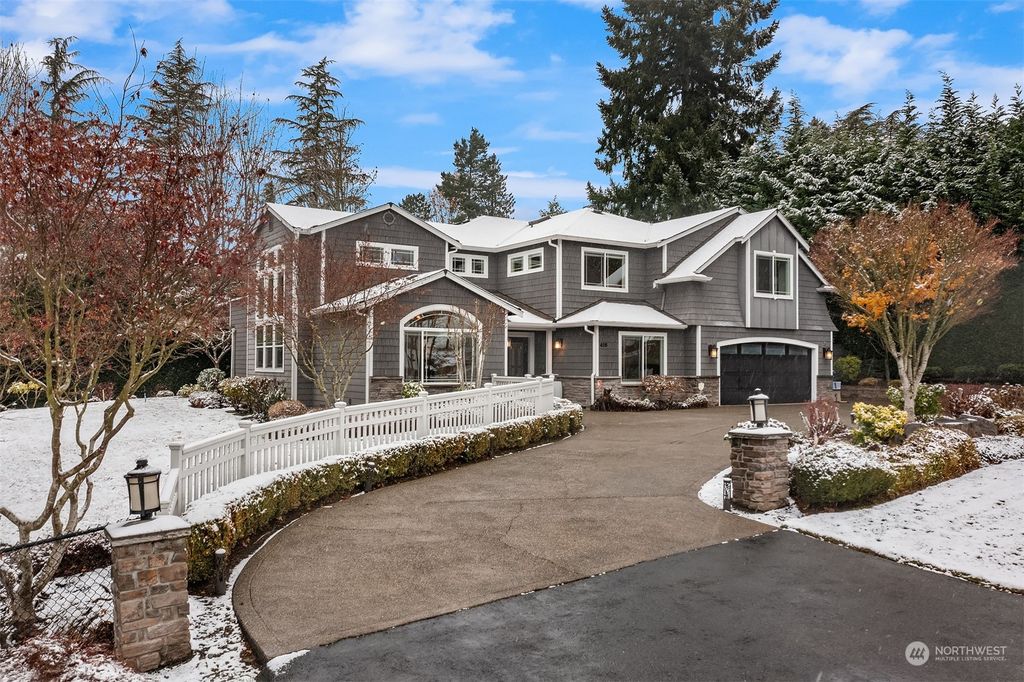 Photo of 416 SW 174th Street, Normandy Park, WA 98166 (MLS # 2019962)