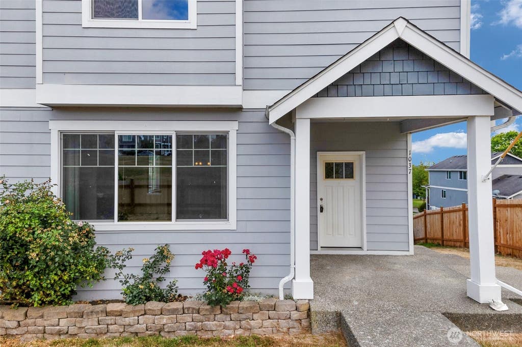 Photo of 1037 Zeeden Way, Bremerton, WA 98310 (MLS # 2573810)