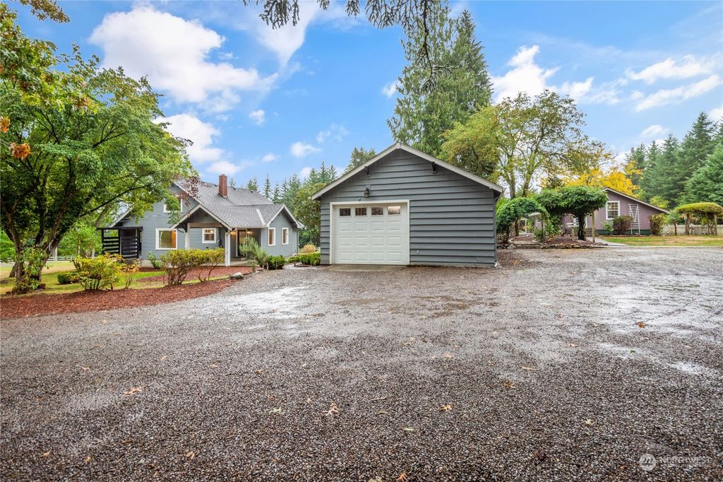 Photo of 12525 86th Street SE, Snohomish, WA 98290 (MLS # 2165488)