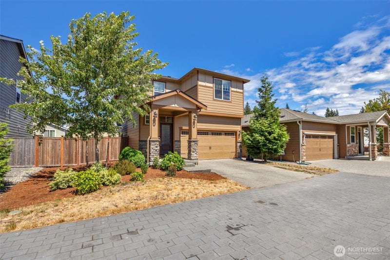 5733 86th Drive NE