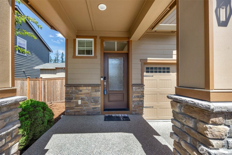 5733 86th Drive NE