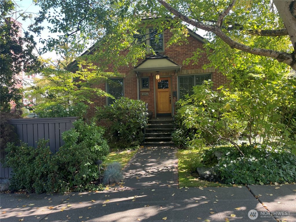 Photo of 3254 40th Avenue SW, Seattle, WA 98116 (MLS # 2437180)