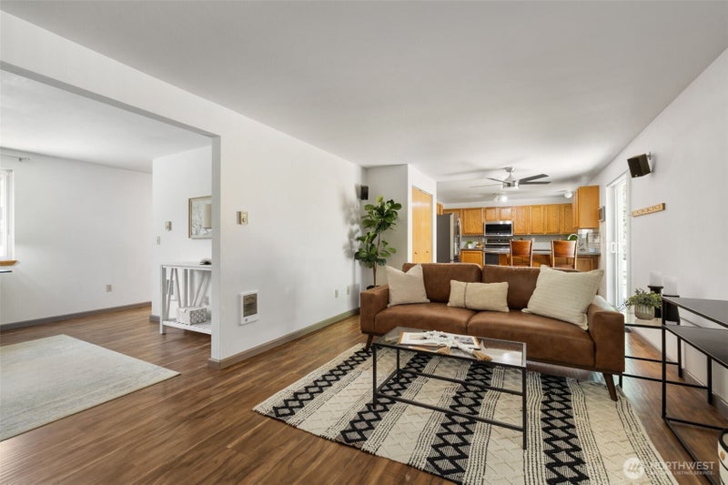21 NE Admiral Drive