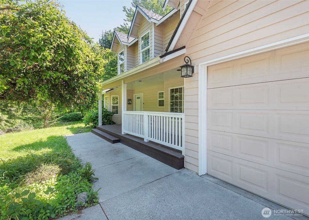 Photo of 14911 70th Avenue NW, Stanwood, WA 98292 (MLS # 2361384)