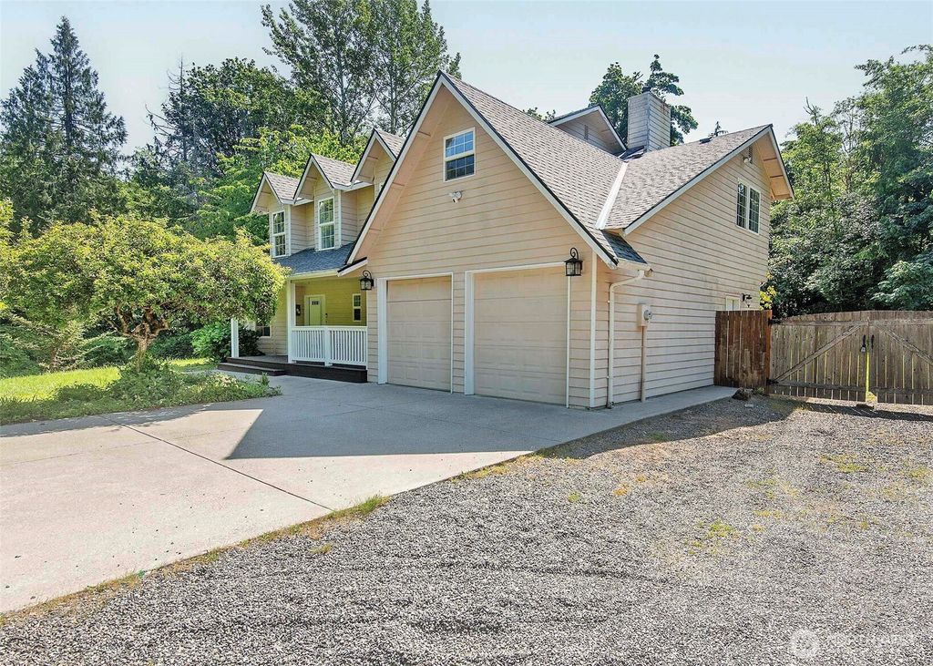 Photo of 14911 70th Avenue NW, Stanwood, WA 98292 (MLS # 2361384)