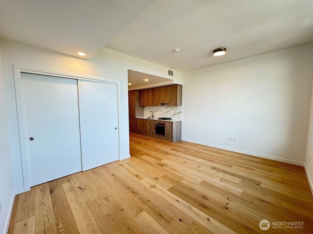 Photo of 10232 NE 10th Street #1505, Bellevue, WA 98004 (MLS # 2460073)