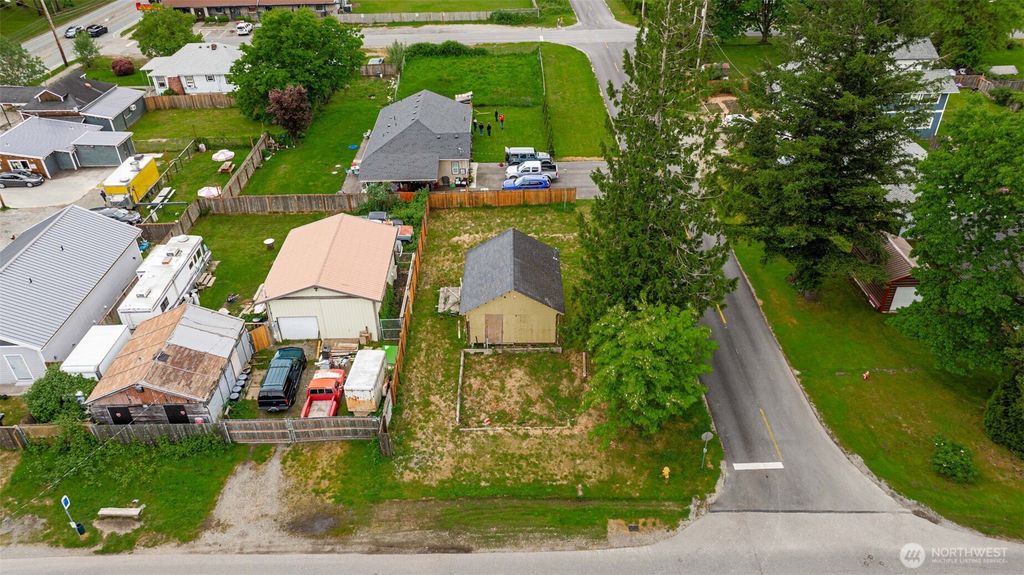 Photo of 920 Orchard Avenue, Gold Bar, WA 98251 (MLS # 2525472)