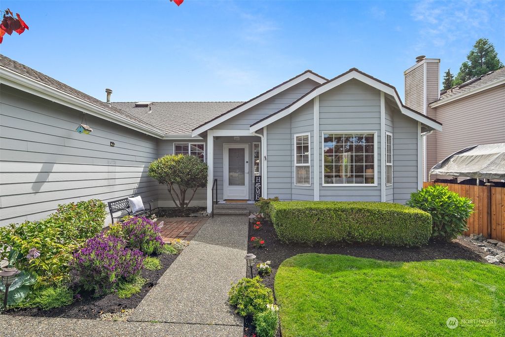 Photo of 20415 23rd Avenue W, Lynnwood, WA 98036 (MLS # 2223581)