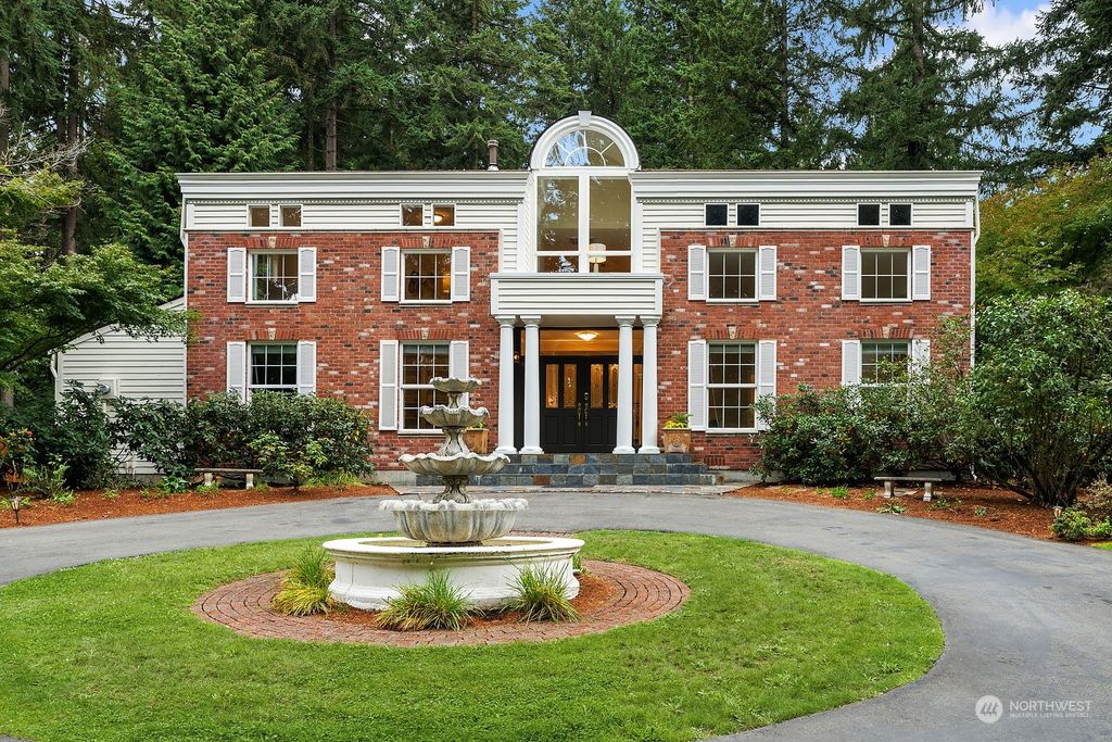 Photo of 13549 NE 54th Place, Bellevue, WA 98005 (MLS # 2160745)