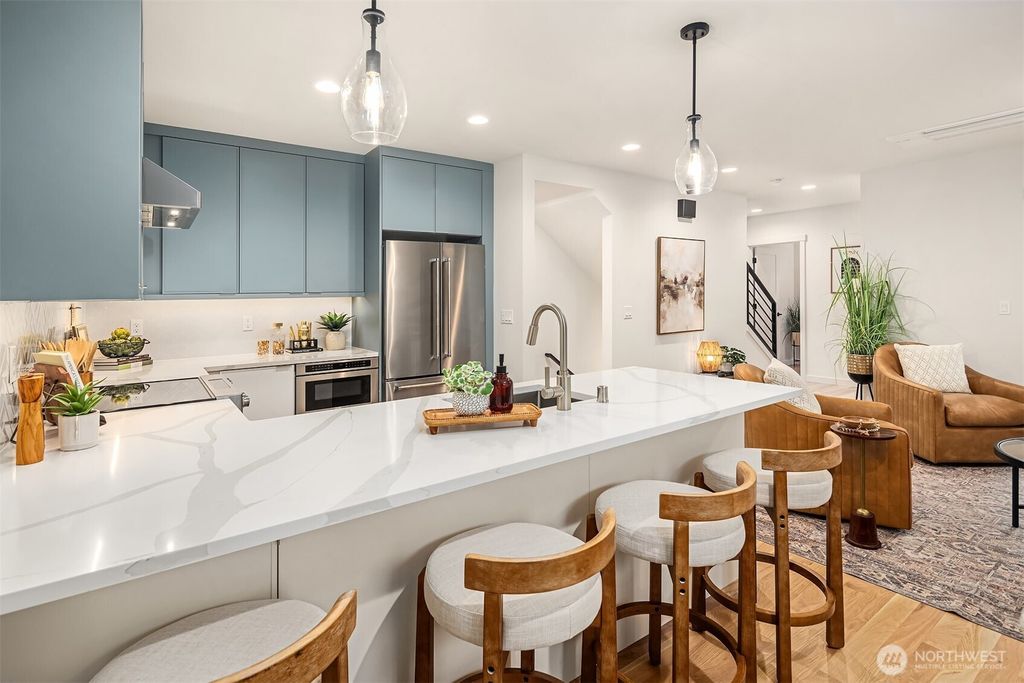 Photo of 7045 16th Avenue NE, Seattle, WA 98115 (MLS # 2453472)