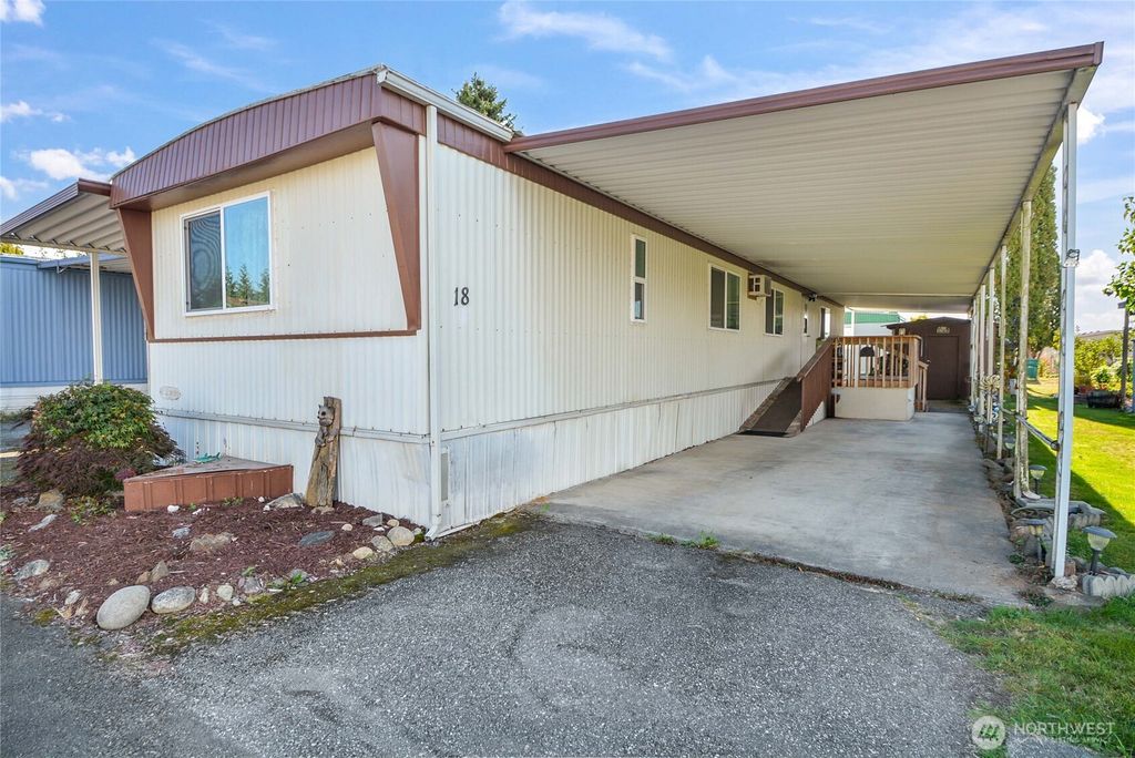 Photo of 16600 25th Avenue NE #18, Marysville, WA 98271 (MLS # 2434570)