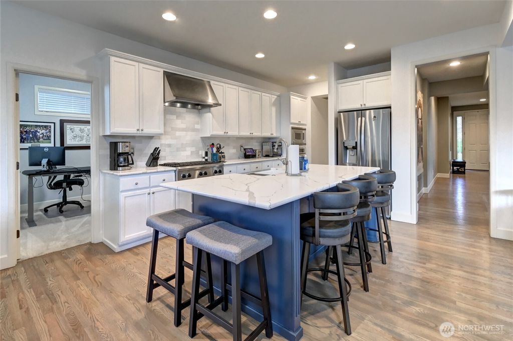 Photo of 6617 Sword Fern Avenue SE, Snoqualmie, WA 98065 (MLS # 2455557)