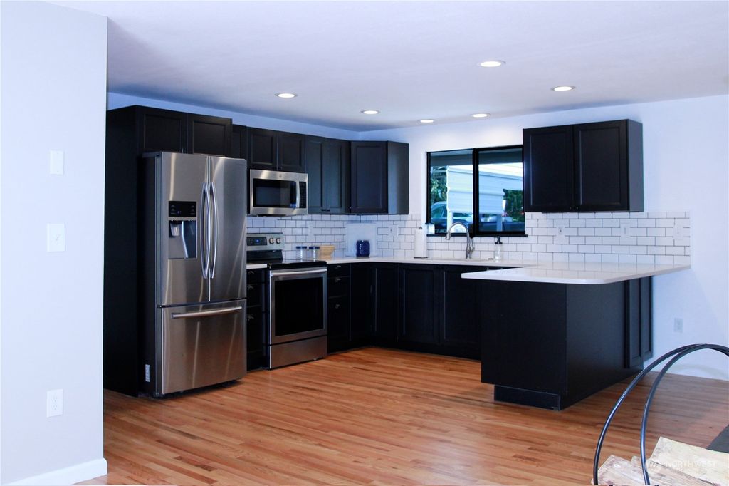 Photo of 18817 SE 134th Street, Renton, WA 98059 (MLS # 2047940)