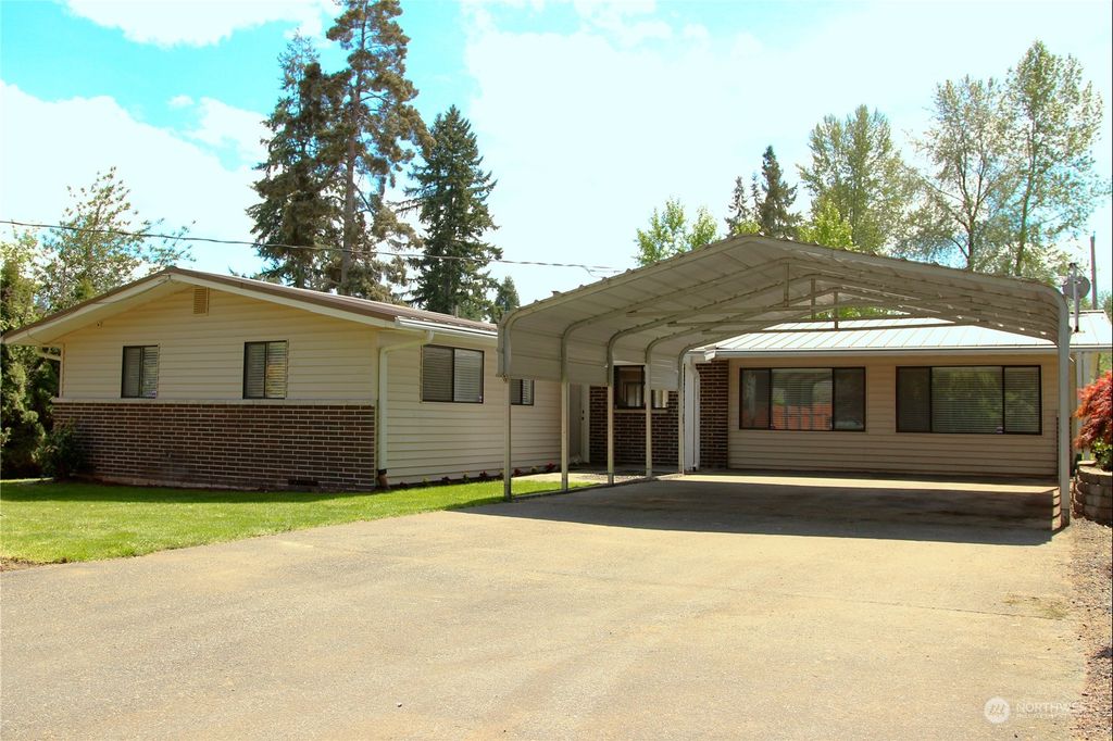 Photo of 18817 SE 134th Street, Renton, WA 98059 (MLS # 2047940)