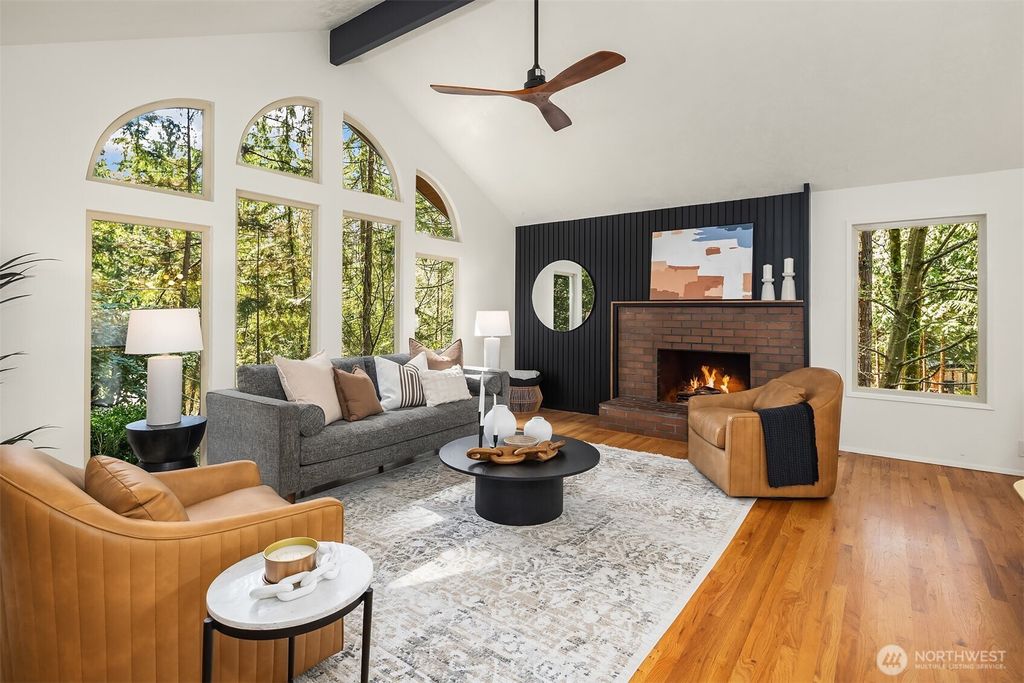 Photo of 18527 182 Avenue NE, Woodinville, WA 98077 (MLS # 2507522)