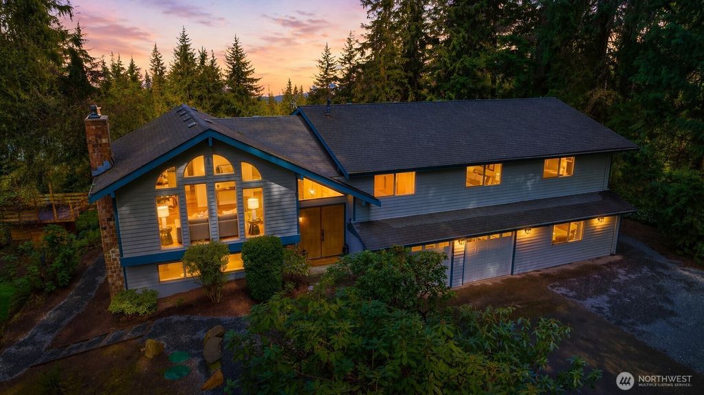 Photo of 18527 182 Avenue NE, Woodinville, WA 98077 (MLS # 2507522)