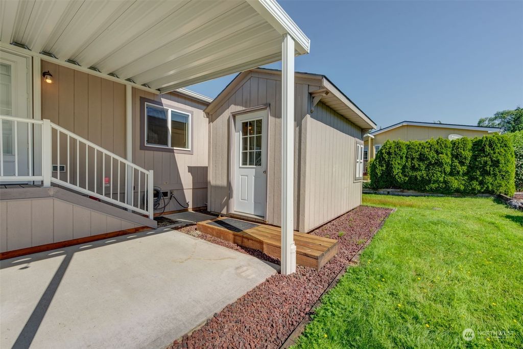 Photo of 14727 43rd Avenue NE #103, Marysville, WA 98271 (MLS # 2262997)