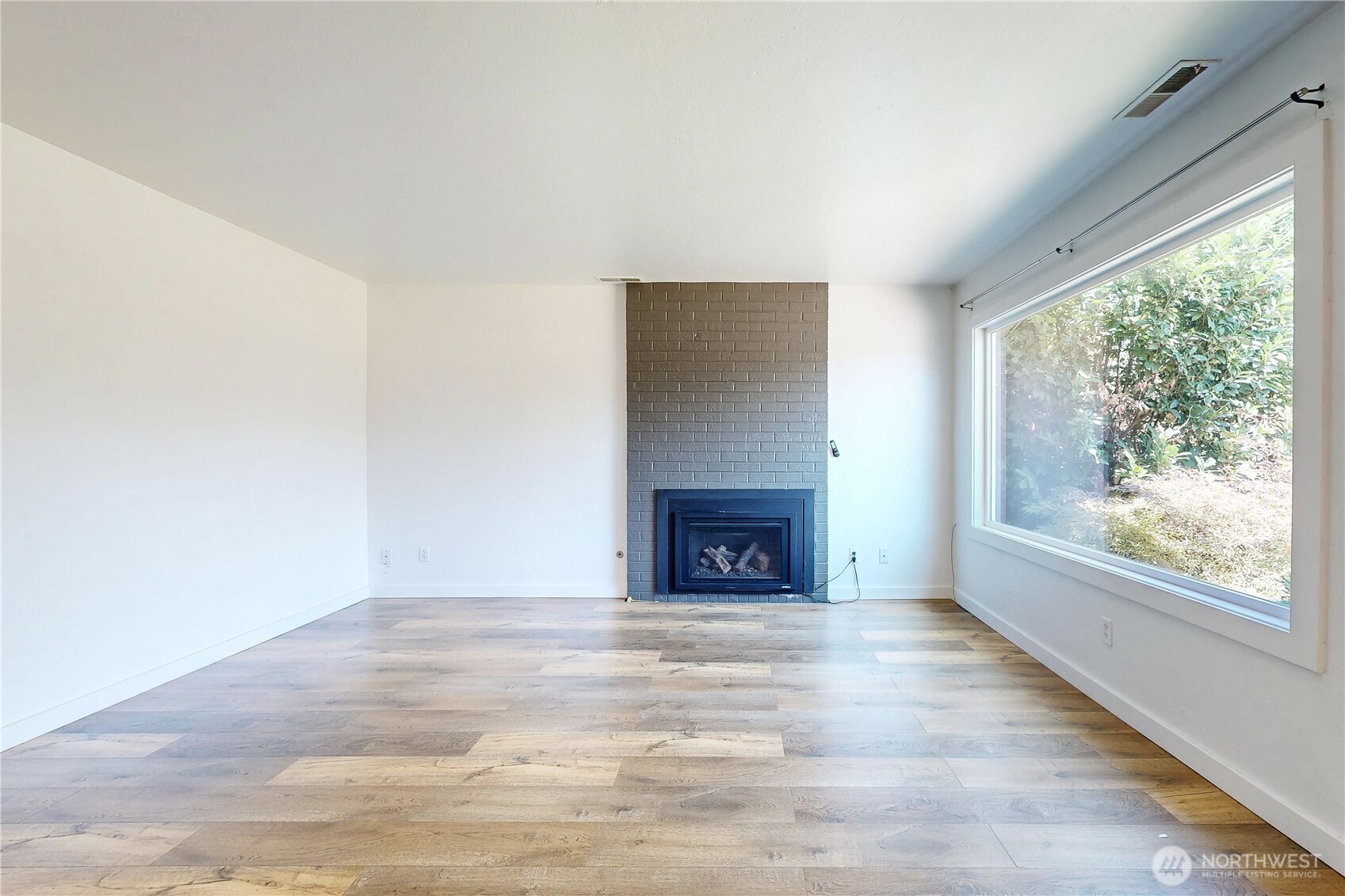 625 White Street