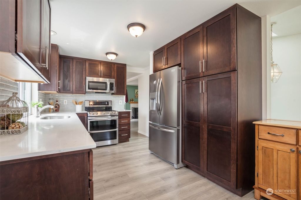 Photo of 24917 13th Place S, Des Moines, WA 98198 (MLS # 2073401)