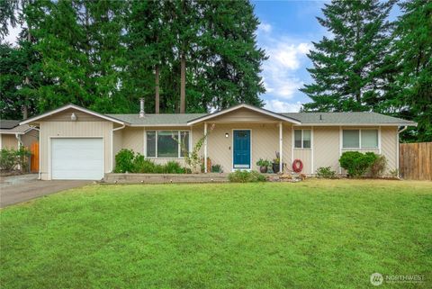 Photo of 12517 134th Street Ct E, Puyallup, WA 98374 (MLS # 2410852)