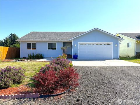 Photo of 420 Point Brown Avenue SE, Ocean Shores, WA 98569 (MLS # 2394343)