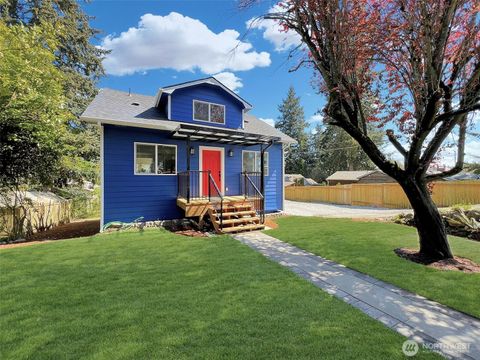 Photo of 7403 Beverly Blvd Blvd, Everett, WA 98203 (MLS # 2514204)