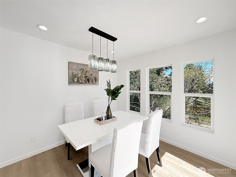 7403 Beverly Blvd