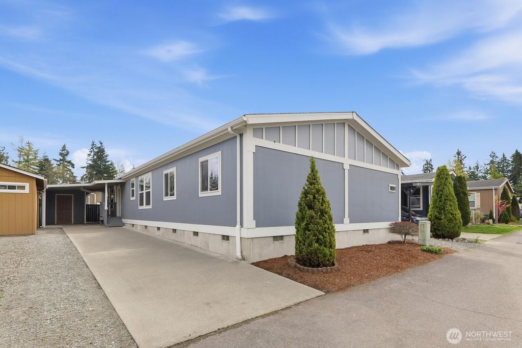 Photo of 31600 126th Avenue SE #E-38, Auburn, WA 98092 (MLS # 2504832)