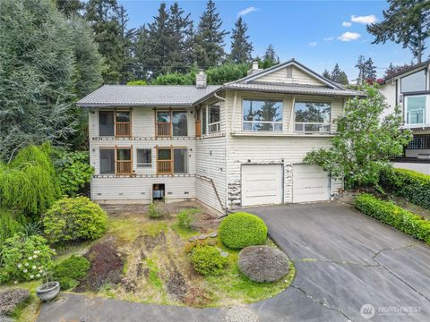 Photo of 11150 Champagne Point Road NE, Kirkland, WA 98034 (MLS # 2512076)