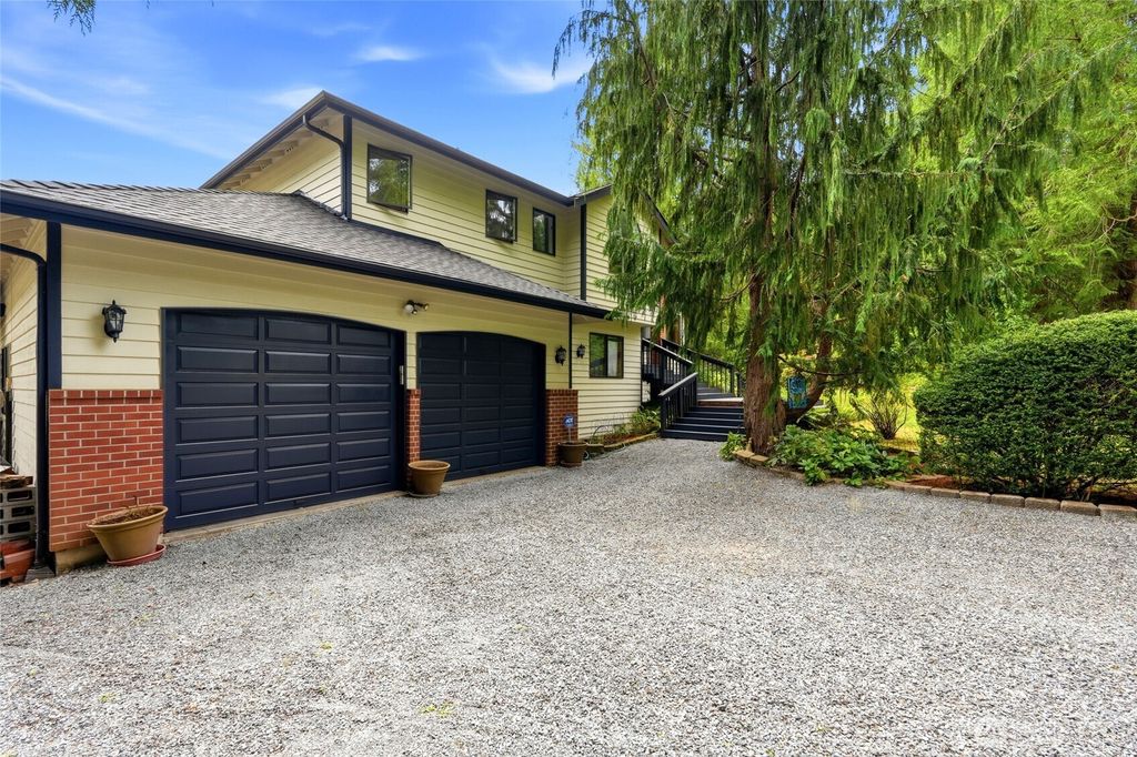 Photo of 11525 76th Avenue NW, Tulalip, WA 98271 (MLS # 2535715)