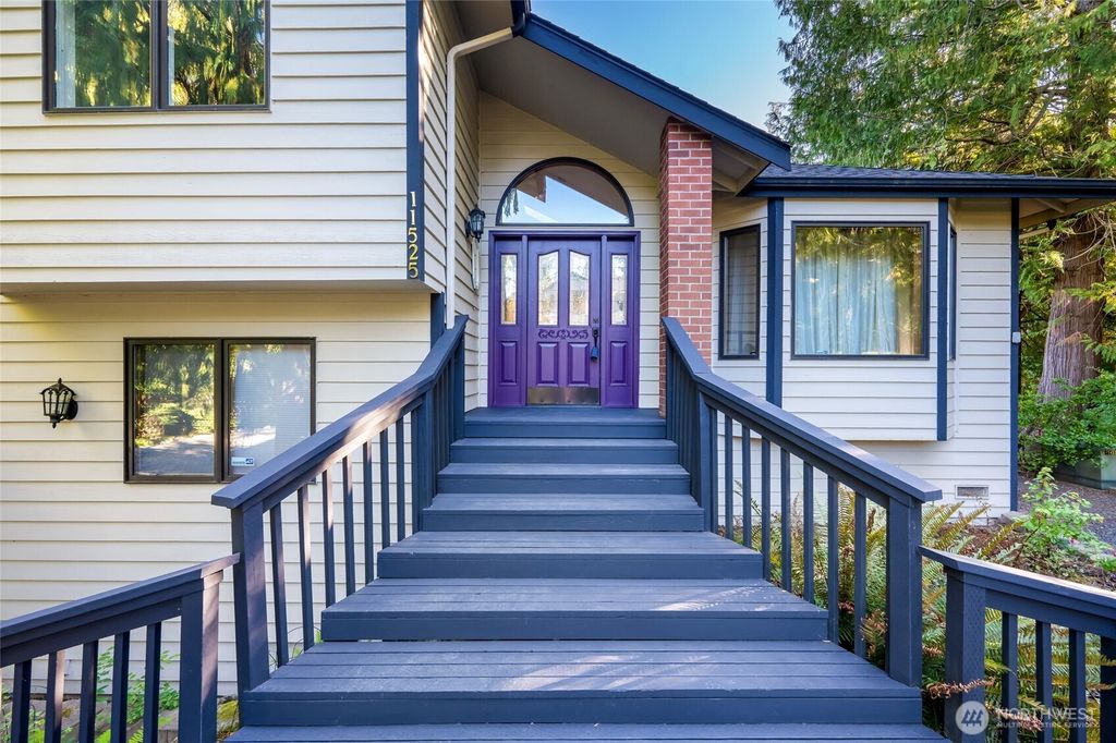 Photo of 11525 76th Avenue NW, Tulalip, WA 98271 (MLS # 2535715)
