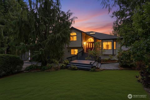 Photo of 11525 76th Avenue NW, Tulalip, WA 98271 (MLS # 2535715)