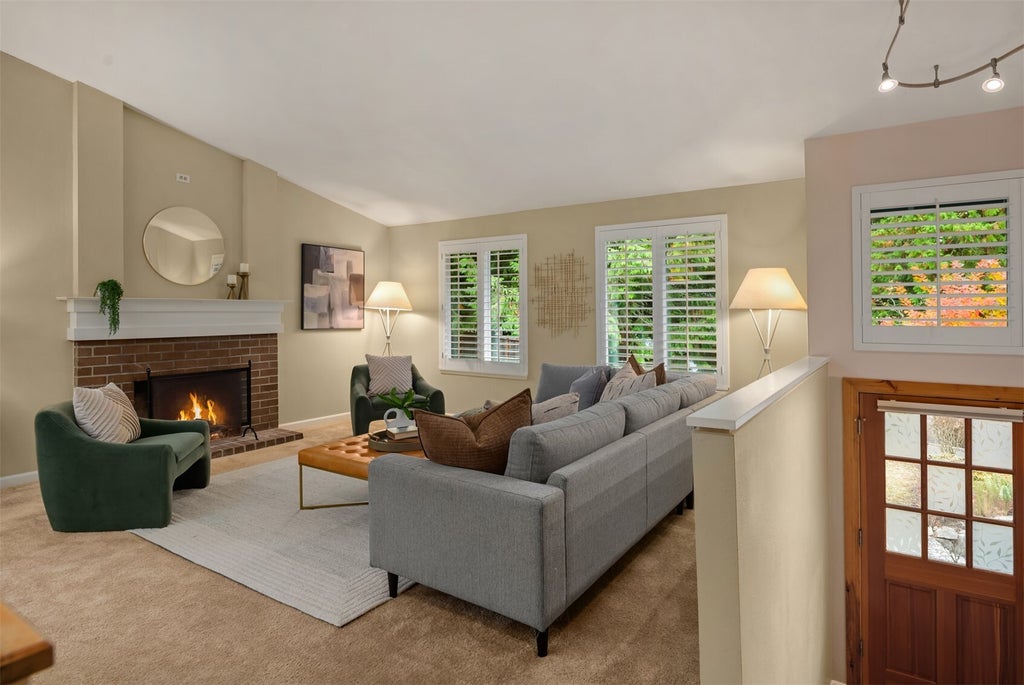 Photo of 3236 218th Avenue SE, Sammamish, WA 98075 (MLS # 2598514)