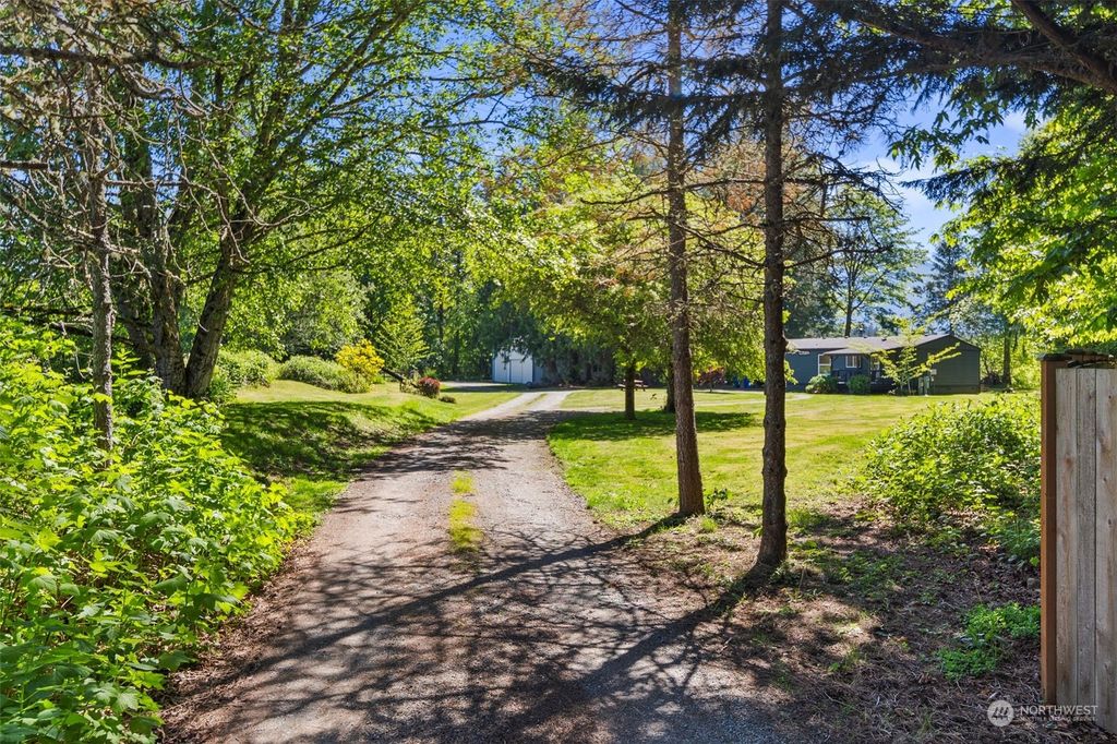 Photo of 4730 383rd Avenue SE, Snoqualmie, WA 98065 (MLS # 2237142)