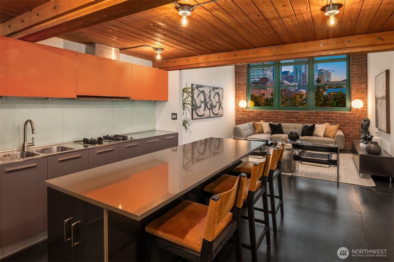 66 Bell Street 306