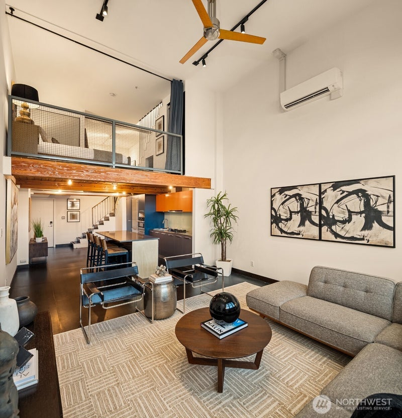 66 Bell Street 306