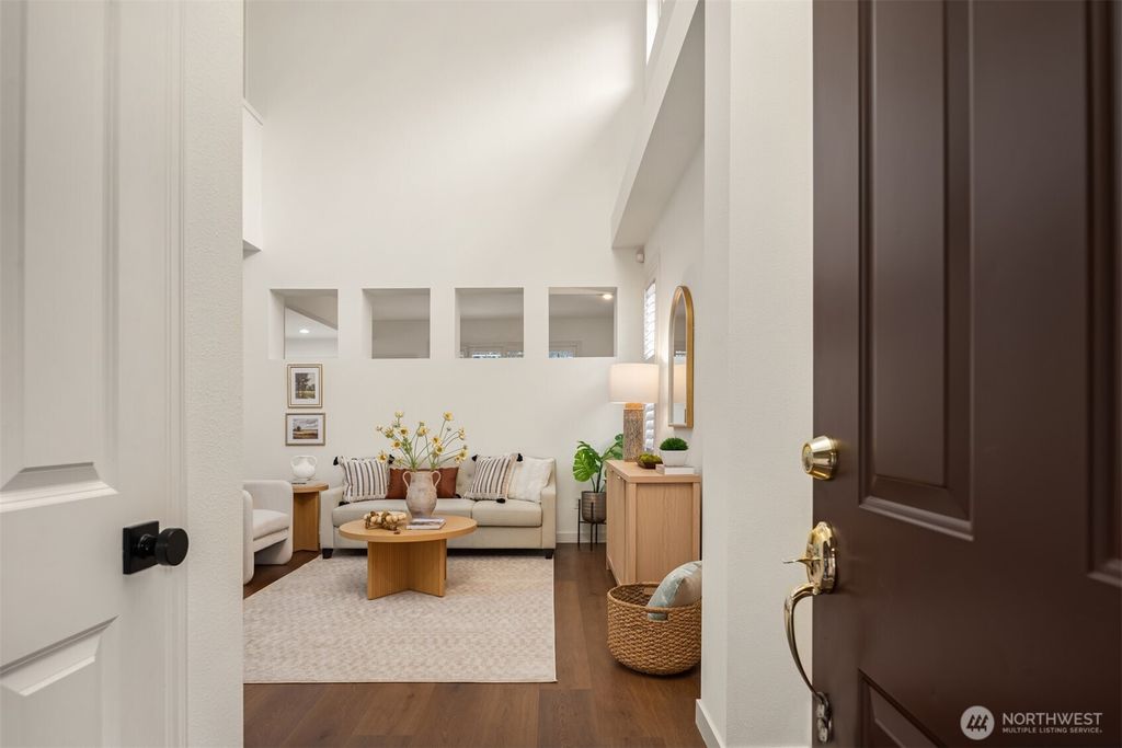 Photo of 15426 141st Place SE, Renton, WA 98058 (MLS # 2490146)